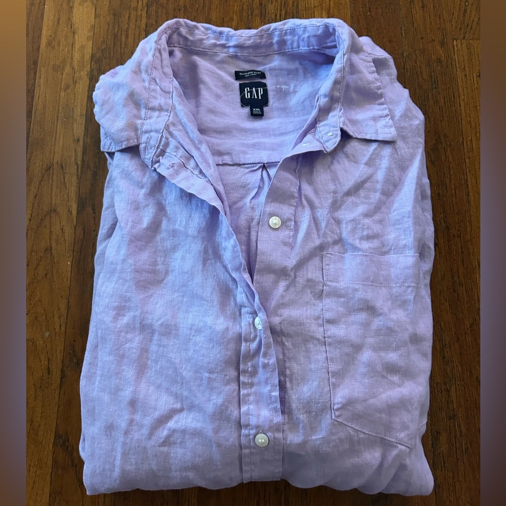 GAP Women’s Linen Button Down